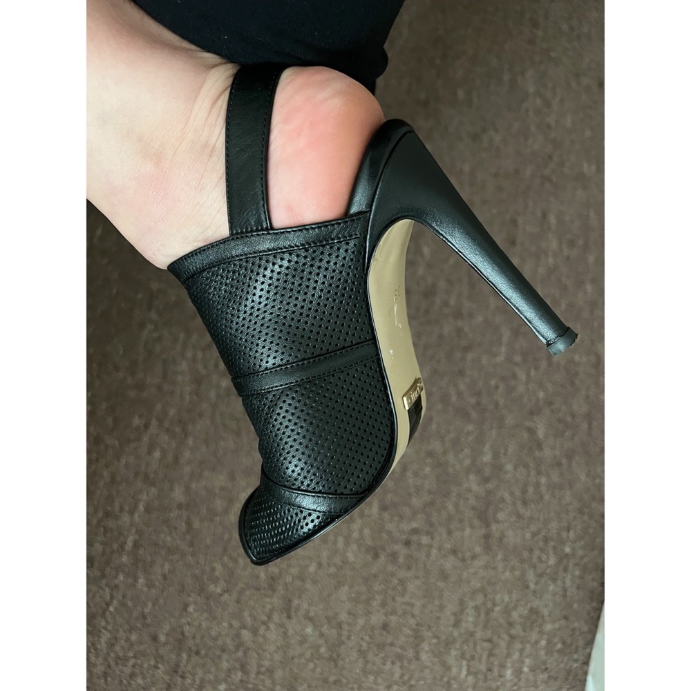 Shoes - Picture 8 of 10